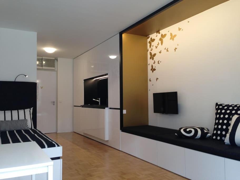 Gorgeous Central Flat With Garage ลูบลิยานา ภายนอก รูปภาพ